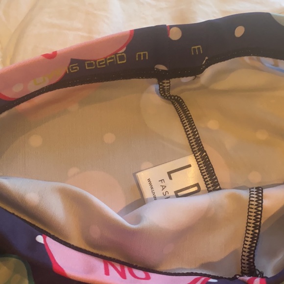 Living Dead Clothing - Anti Candy Heart Leggings - Picture 4 of 7